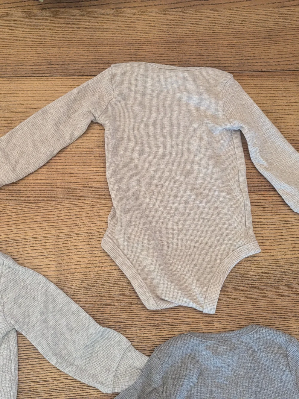 EUC Simple Joy Carters Baby Boy 18 month Waffle Knit Thermal Neutral LS Bodysuit